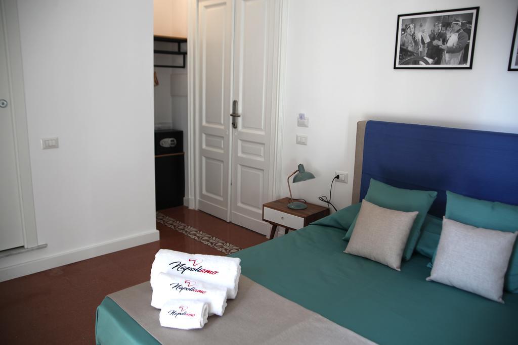 Napoliamo Guest House ภายนอก รูปภาพ